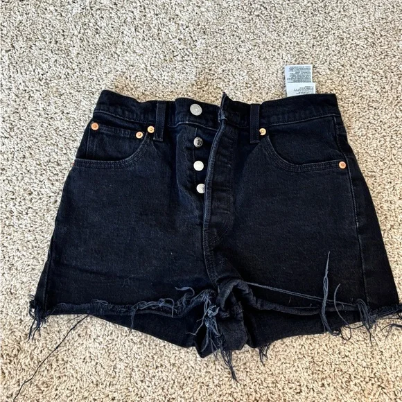 Levi’s Ribcage Short Black Buttonfly Sz 26 - Picture 2 of 5